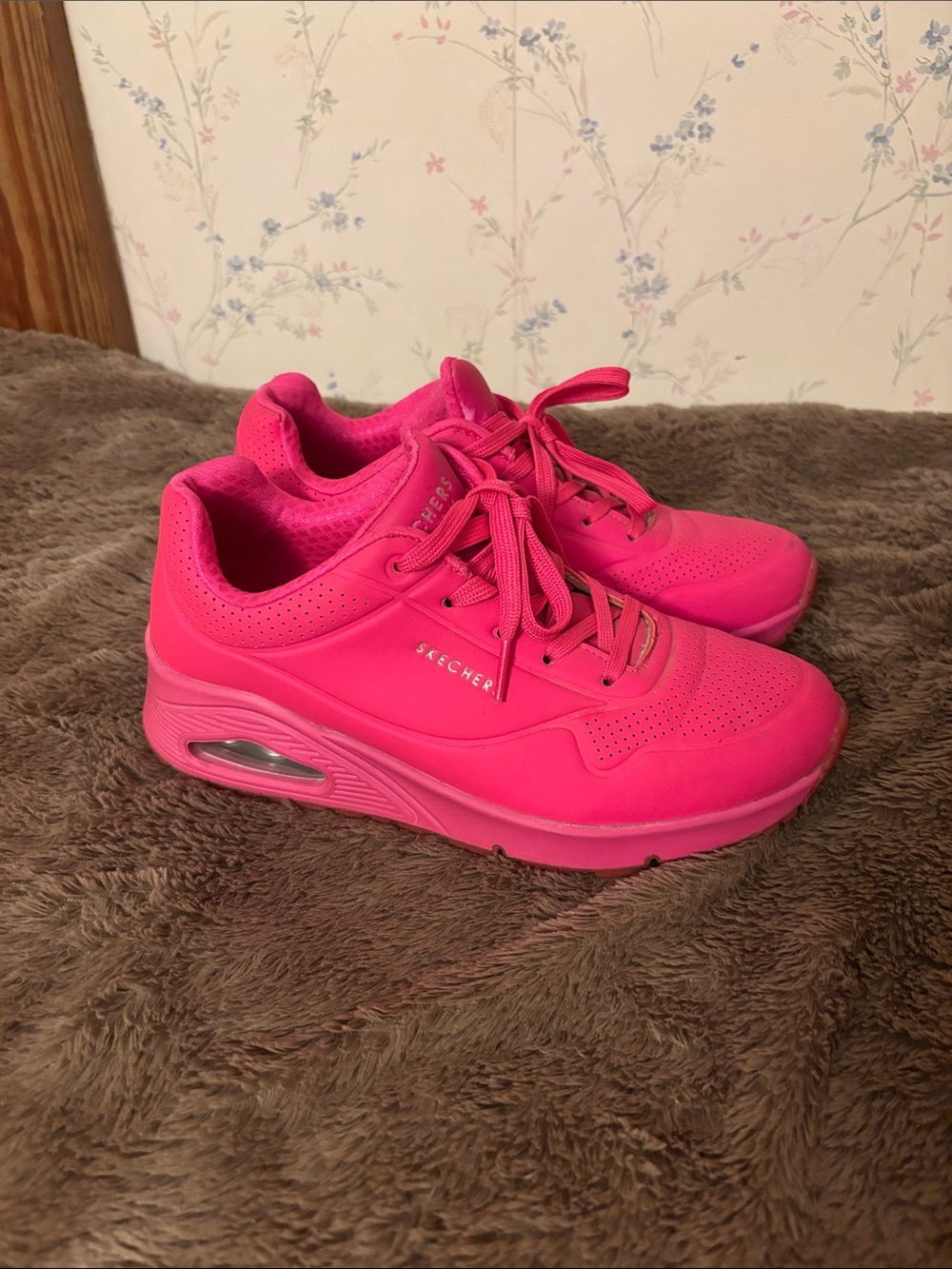 Skechers Women's Bright Pink Athletic Sneakers